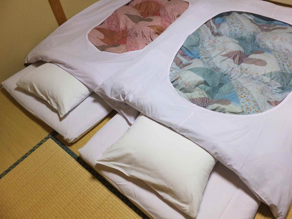なぜ、商店街の布団屋さんはつぶれないのか？